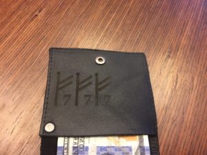 Гравировка портмоне